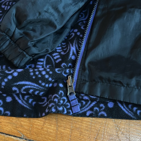 Fleece and Waterproof Reversible Jacket - Picture 5 of 7